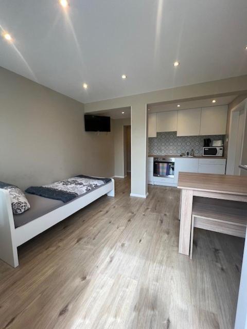 Serena Monteur Apartment Rodenbach  Exterior foto